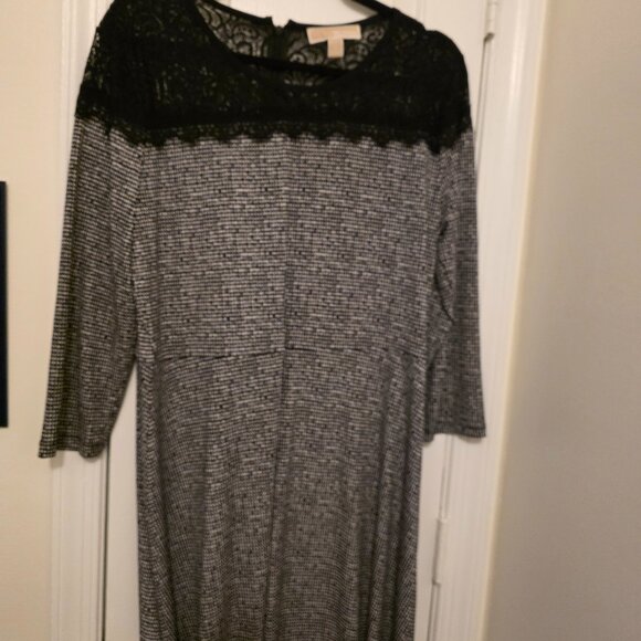 Black and White Michael Kors Dress - Picture 1 of 2